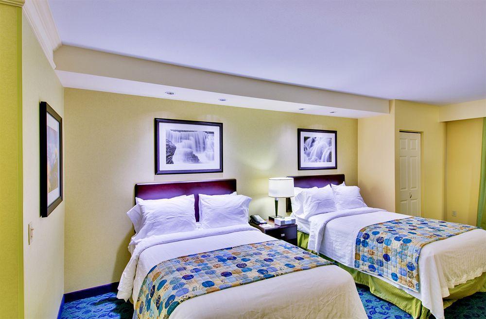 Springhill Suites By Marriott Corona Riverside Bagian luar foto