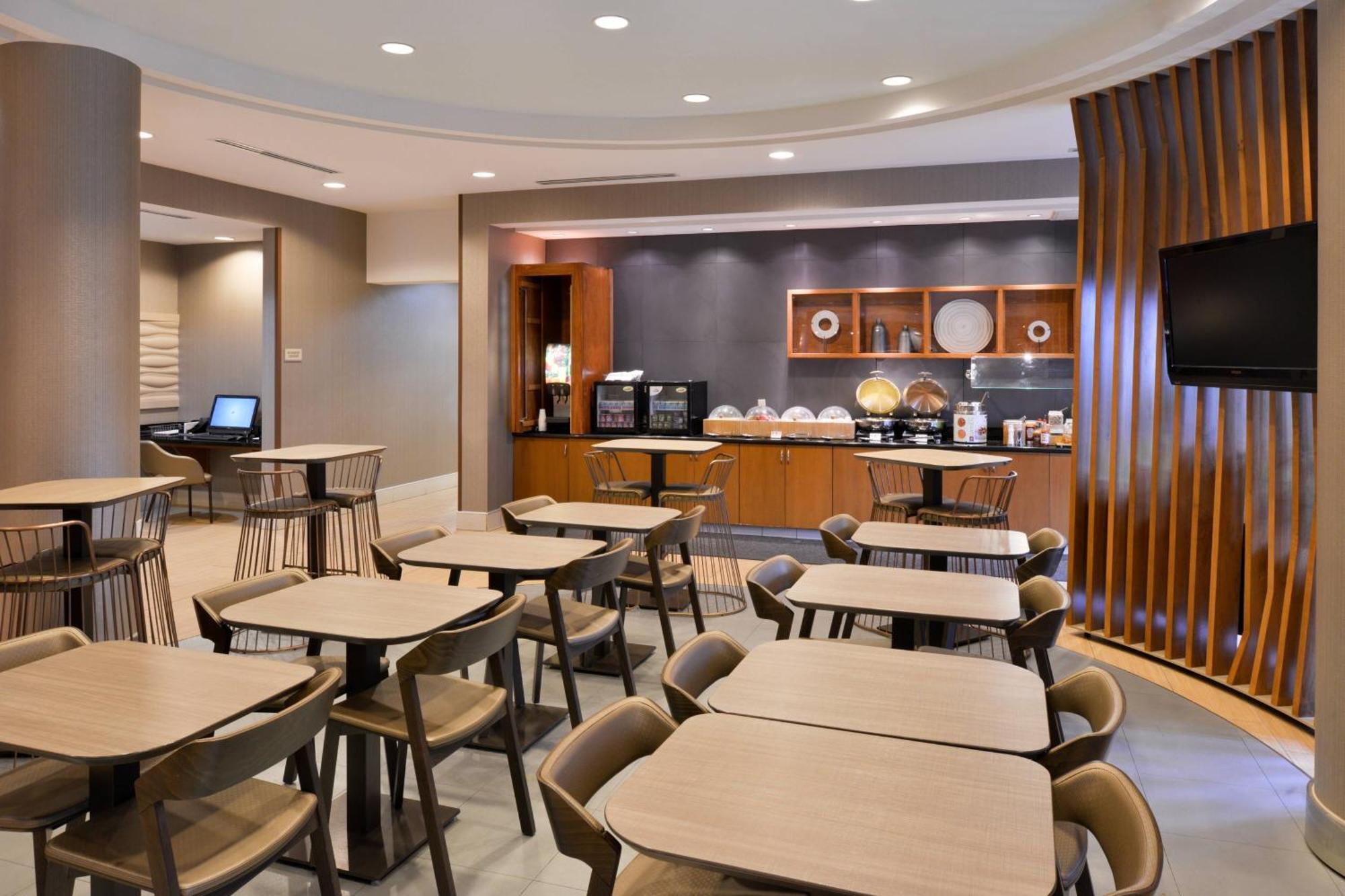 Springhill Suites By Marriott Corona Riverside Bagian luar foto