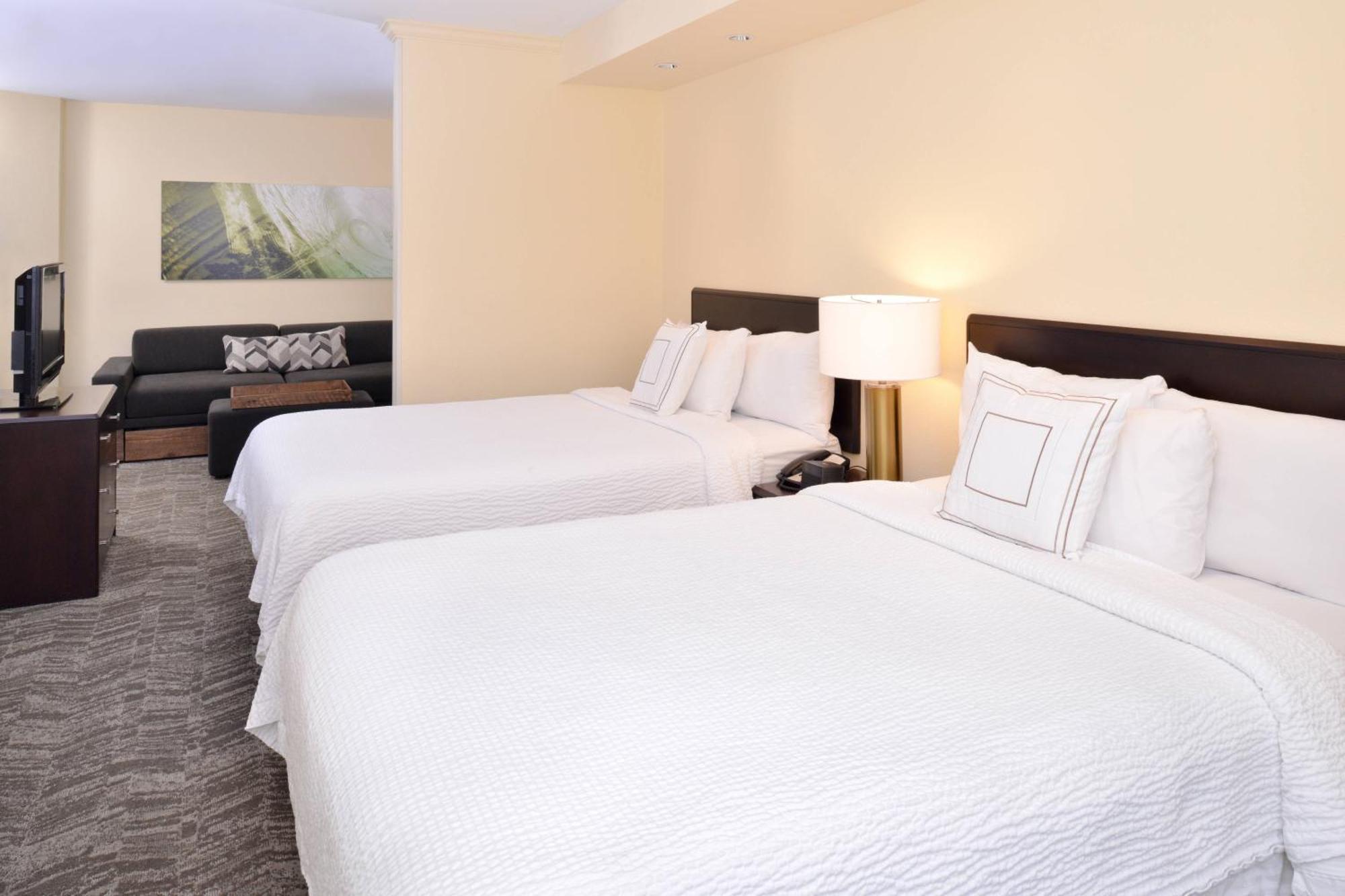 Springhill Suites By Marriott Corona Riverside Bagian luar foto