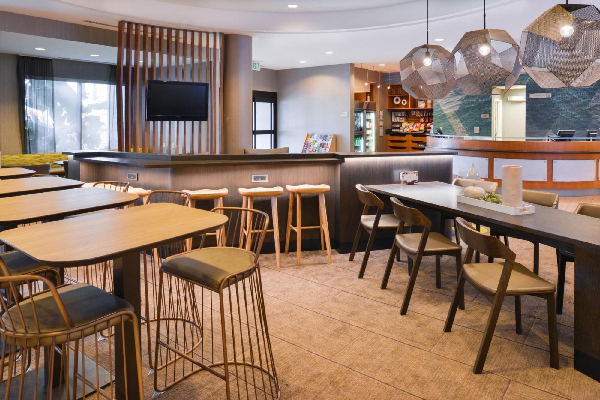 Springhill Suites By Marriott Corona Riverside Bagian luar foto