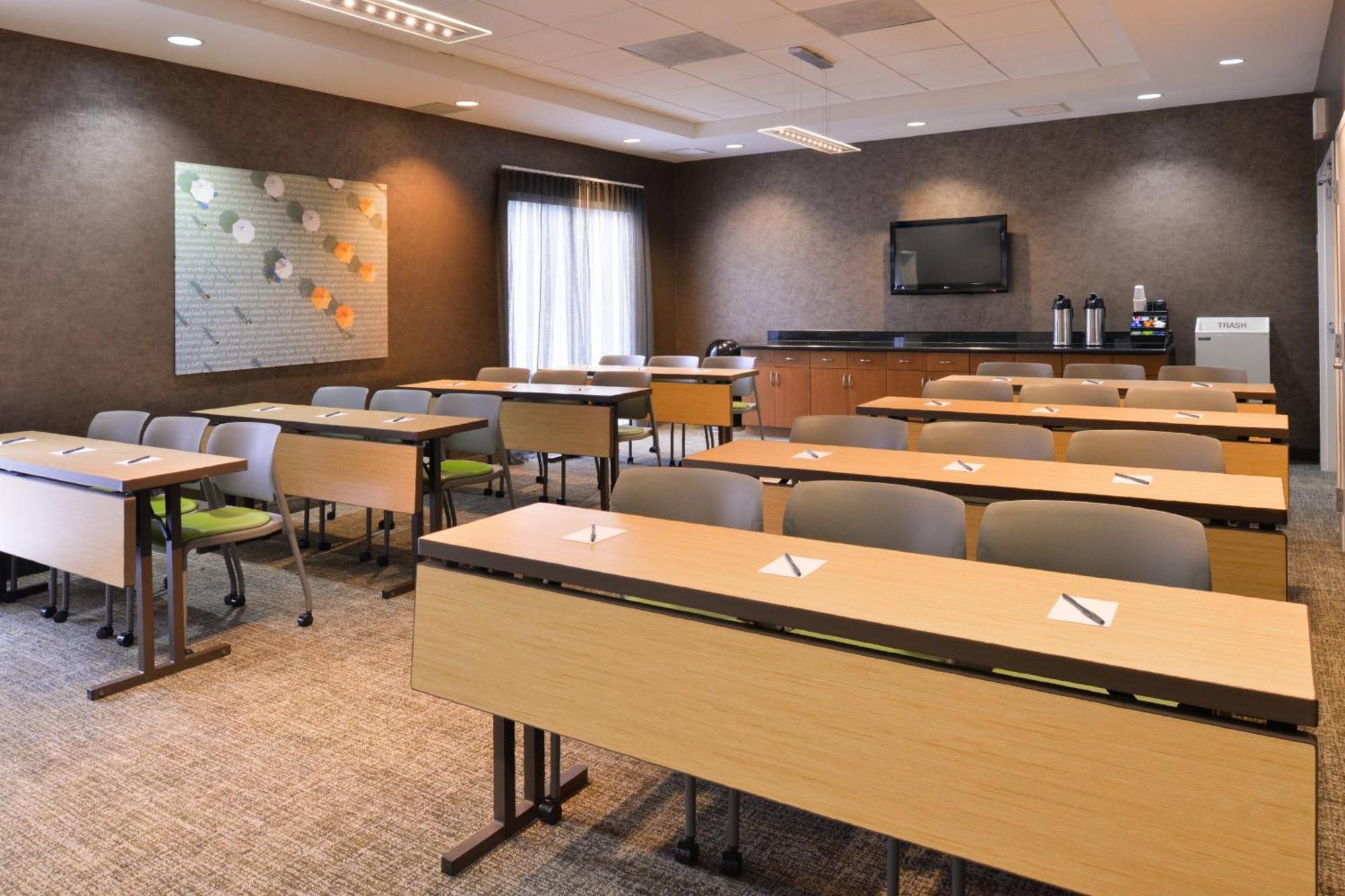 Springhill Suites By Marriott Corona Riverside Bagian luar foto